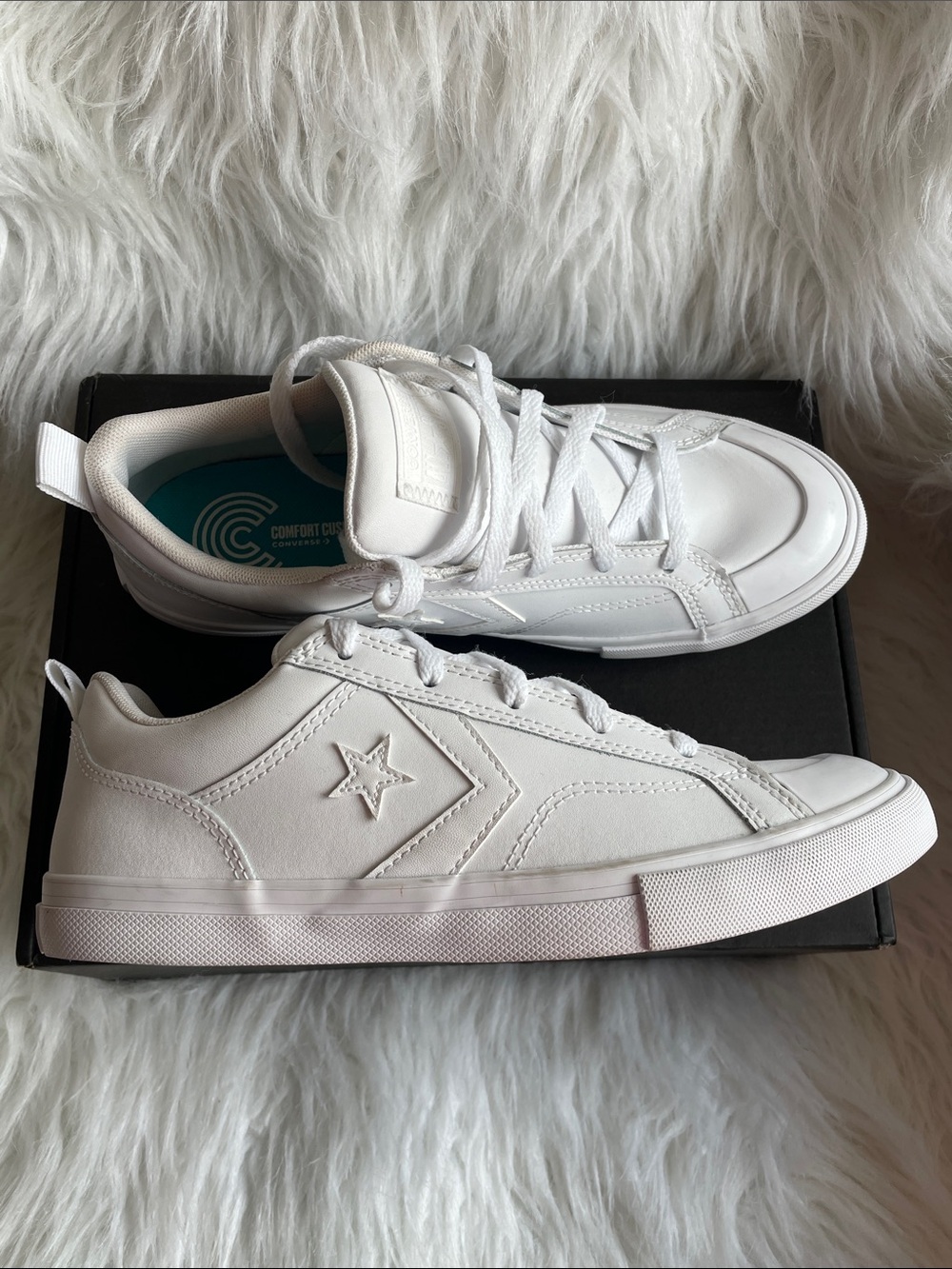 Converse Comfort Cushion Sneakers Size 6.5 NWOT